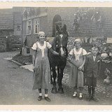 Image1020 Bauernhof und Gastwirtschaft Karl Gottlieb, rechts Oskar Gottlieb (1924 -1944).