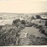 Bild0299 Eine Aufnahme von Hähnchesfelsen Richtung Bleidenstadt. Vorne der Schafhof, rechts dahinter St. Peter auf dem Berg.