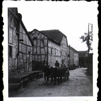 Talstraße Im oberen Teil gab es früher die Bezeichnung Kreuzstrasse. Die Talstrasse selbst hieß früher Aarstrasse.