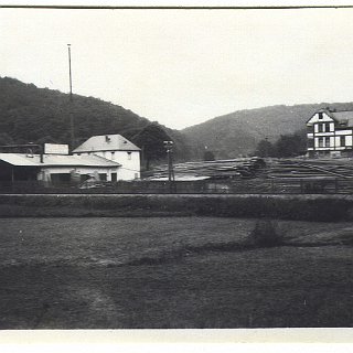 Bild1766 23.8.1928 Aufnahme Philipp Bretz. Die Lauberstegmühle mit dem um 2003 niedergelegten Wohnhaus der Frankfurter Holzhändlerfamilie Blum.