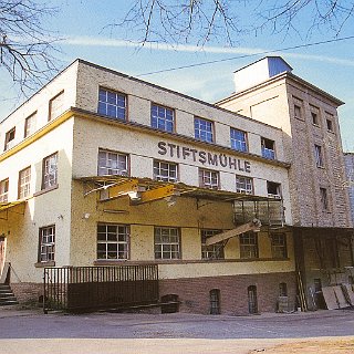 Bild0283 Die Stiftsmühle (Gemarkung Bleidenstadt) im Aartal.Die einzige Mühle, die auch heute noch in Betrieb ist und Mehl produziert.