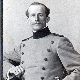Bild1840 Der Seitzenhahner Förster Heinrich Füll, *29.05.1879 Dornach/Elsass, +07.05.1953 Seitzenhahn, in Forstuniform, Großvater von Edith Frankenbach, Aufnahme vor...